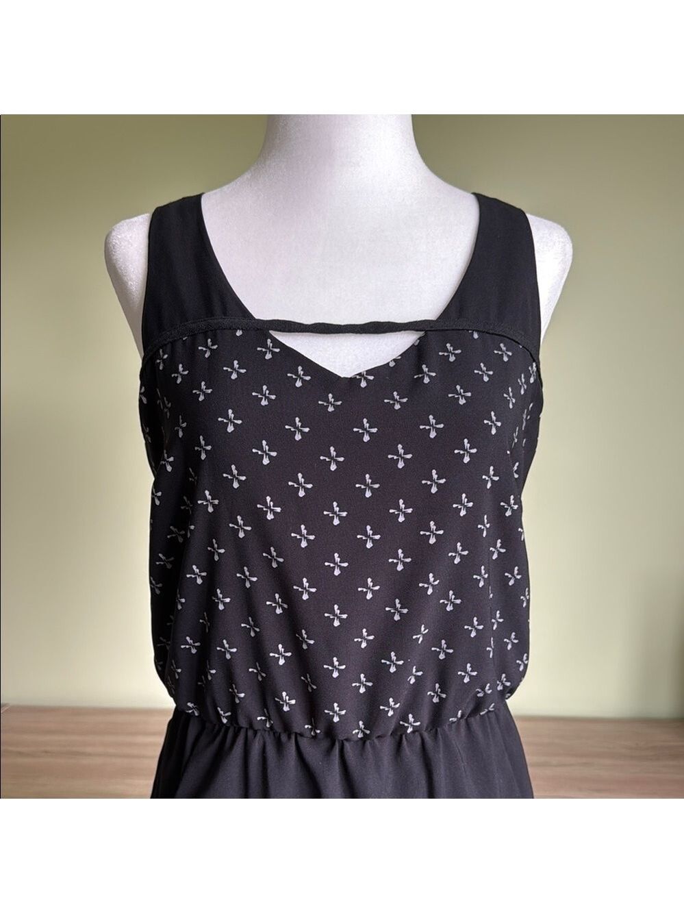 Cokluch Black and White Midi Summer Dress with Pockets - Picture 4 of 15